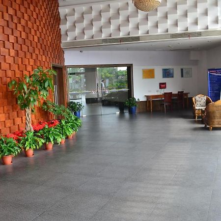 Jingyue 99 Inn Shanghai Pudong Airport Shiwan Branch Buitenkant foto